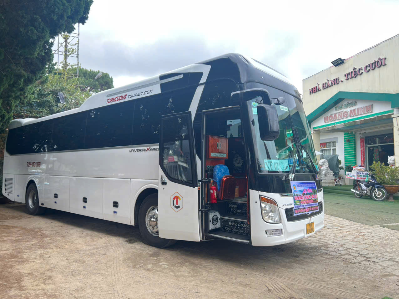 Thuê xe có tài xế