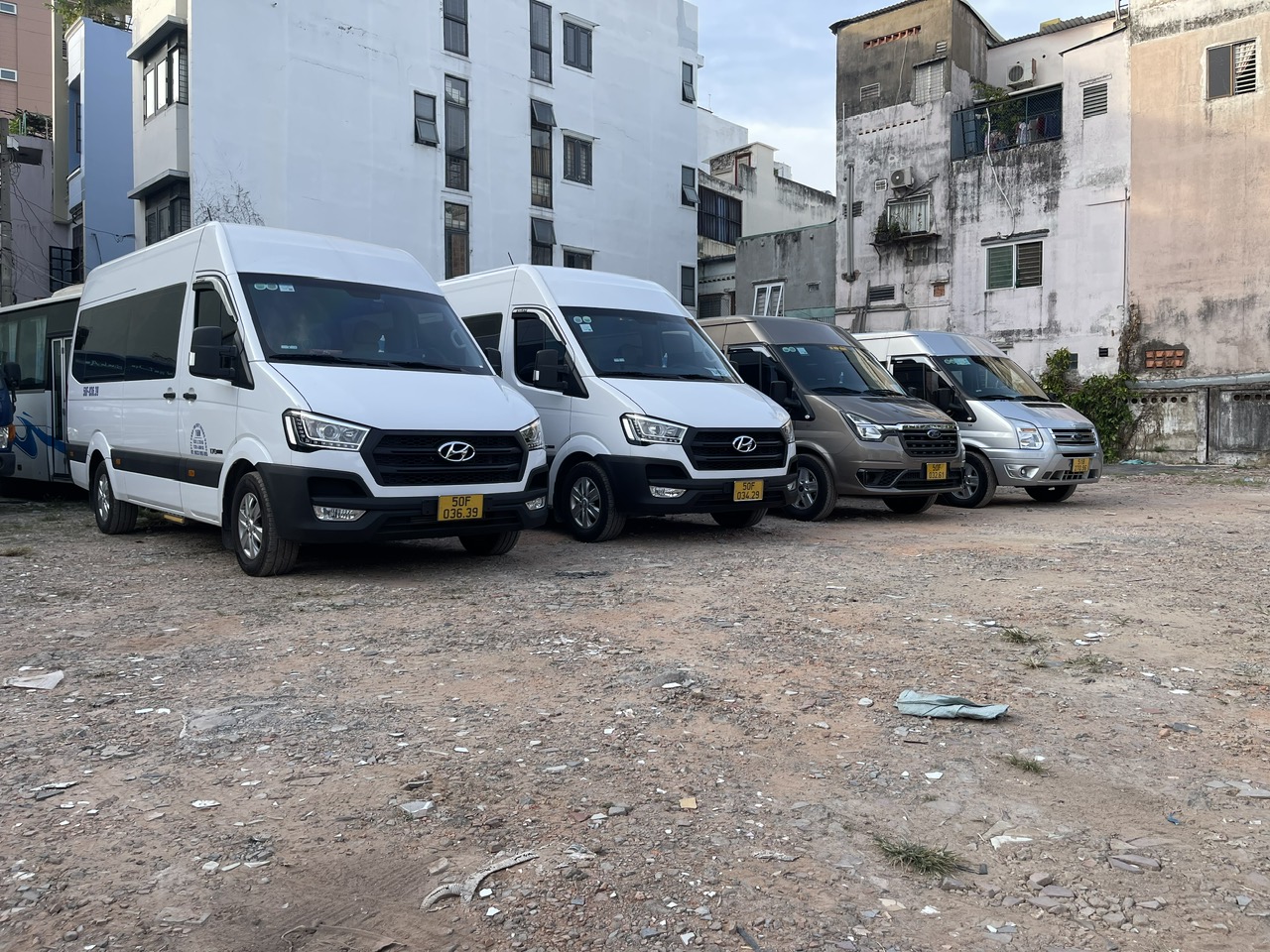Dịch Vụ Cho Thuê Xe 16 Chỗ