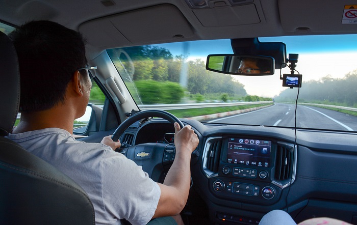 Taxi Công Nghệ So Với Thuê Xe Có Tài Xế: Đâu Là Sự Lựa Chọn Thông Minh?